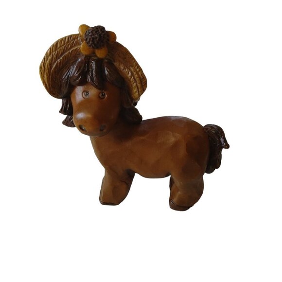 Blossom Bucket SUZI SKOGLUND Horse Figurine Wearing A Hat Vintage - Picture 1 of 6